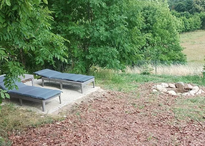 Zielenina Lesny بيت للعطل