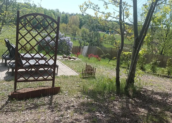 بيت للعطل Zielenina Lesny